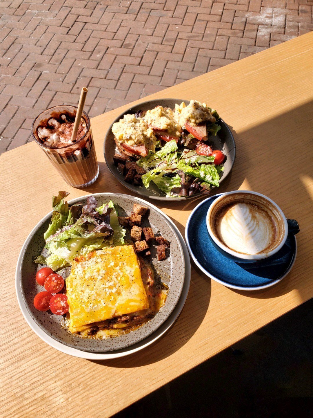Bench Cafe